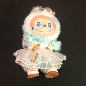 Labubu Big Into Energy Hope